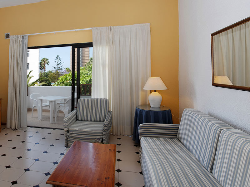Apartamentos Hg Cristian Sur Los Cristianos  Exterior photo