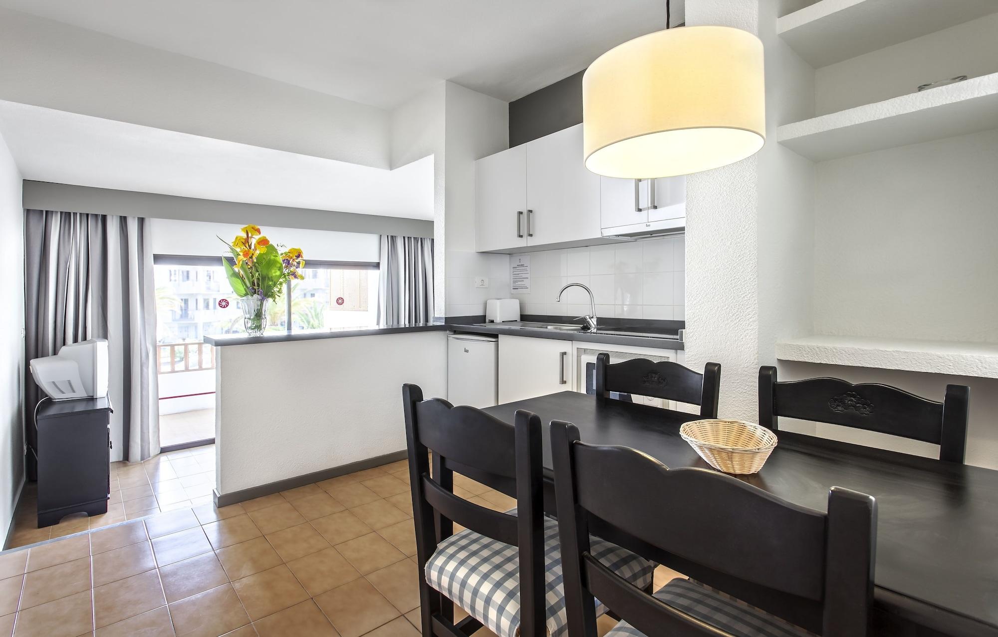 Apartamentos Hg Cristian Sur Los Cristianos  Exterior photo