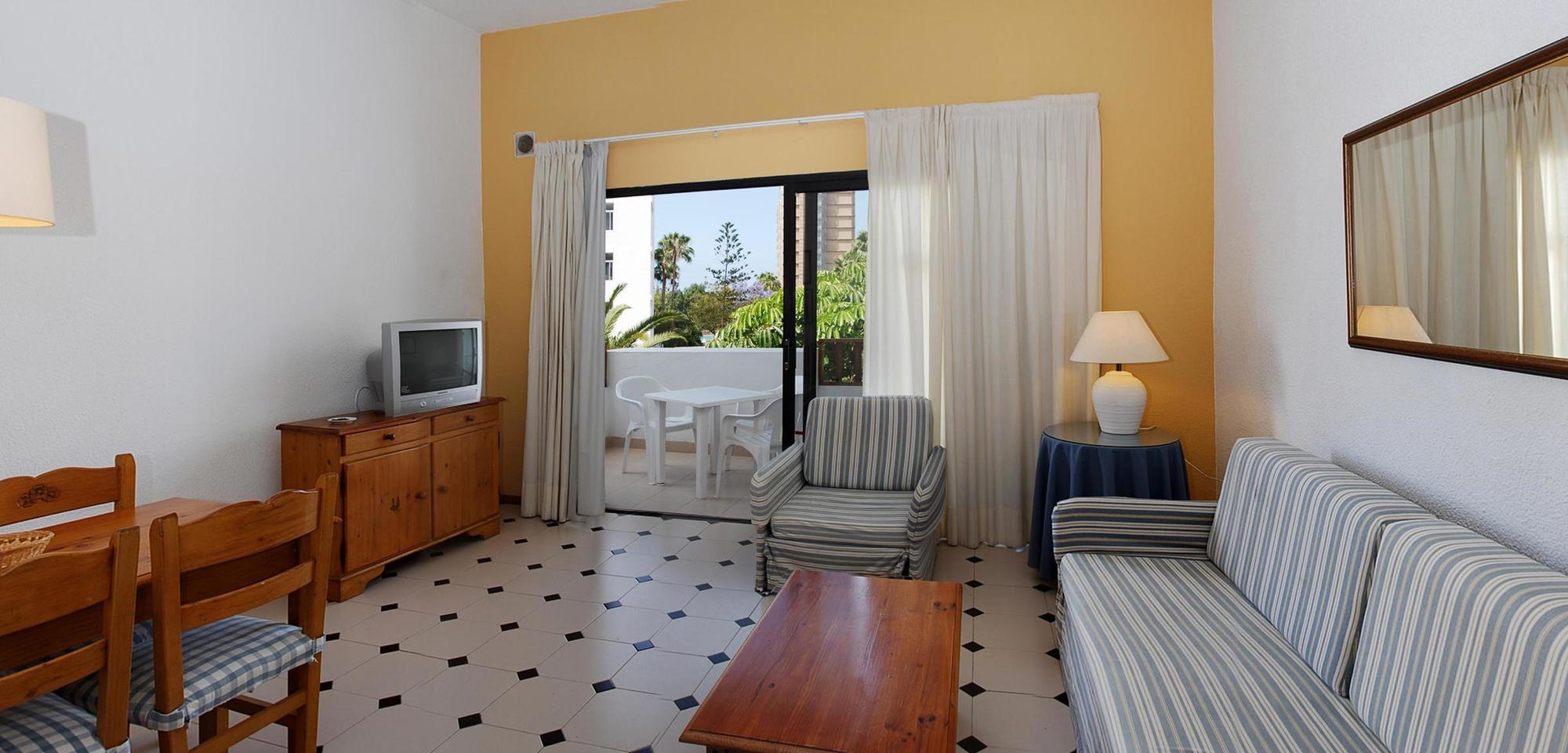 Apartamentos Hg Cristian Sur Los Cristianos  Room photo